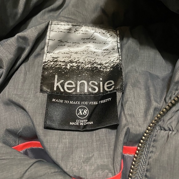 Kensie Puffer Coat; Size XS but runs a little big. - Picture 2 of 7